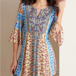 Soft surroundings FiFi Embroidered 3/4 Bell Sleeve Top